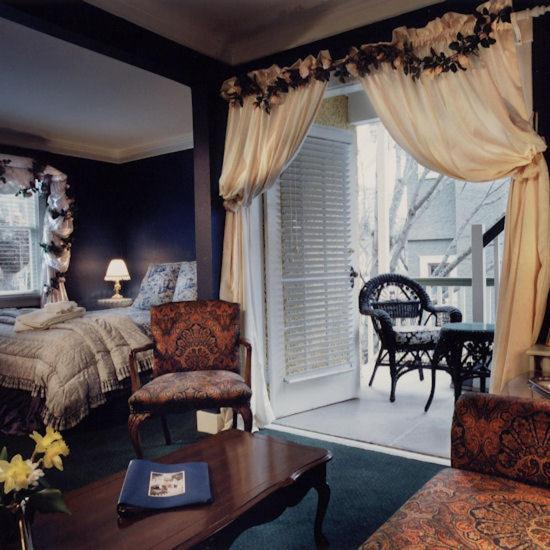 Rosewood Inn Вікторія Екстер'єр фото